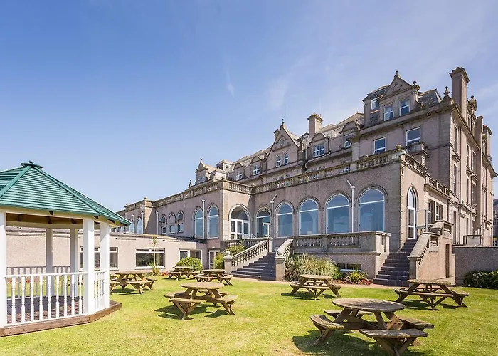 Hotels in Newquay with Pool: Enhance Your Cornwall Getaway with a Refreshing Stay